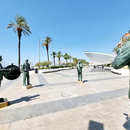 Townhouse With Shared Pool